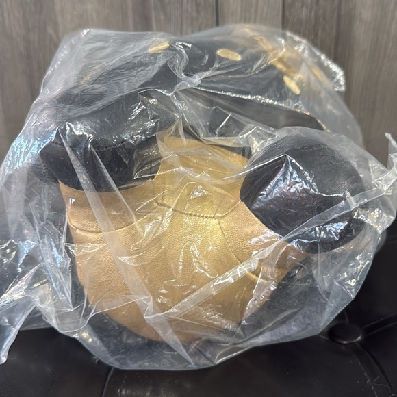 New Hello Kitty Black & Gold Collectors Plush Pleather Stuffed Toy By Kidrobot - Picture 10 of 10